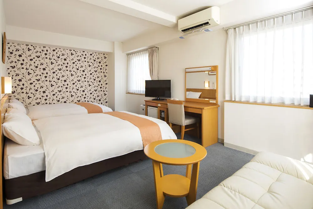 Economy hotel Chisun Inn Osaka Hommachi